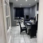 Σπίτι διακοπών Charming House In Sclessin, With Terrace *