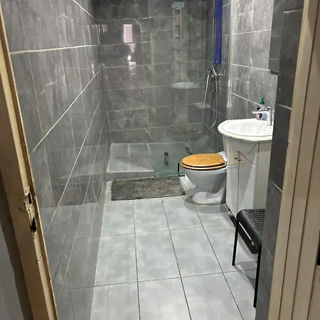 度假居 Charming House In Sclessin, With Terrace *